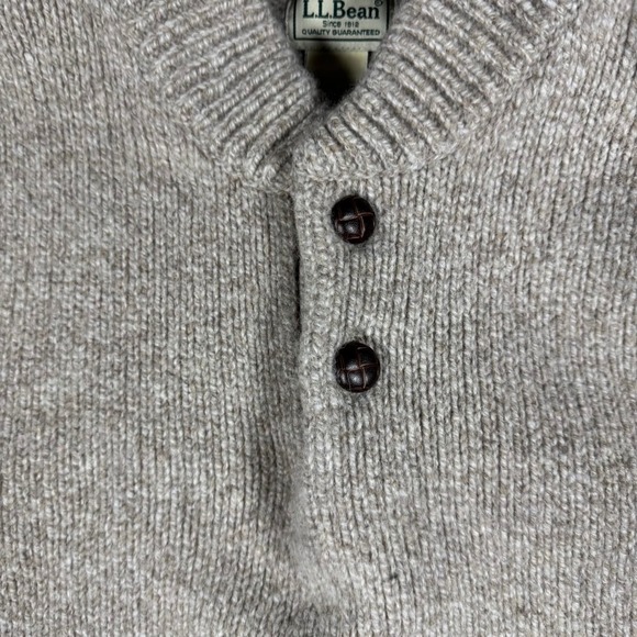 LL Bean Mens Lambswool Henley Sweater Oatmeal Heather Mock Neck Fisherman - Picture 2 of 8